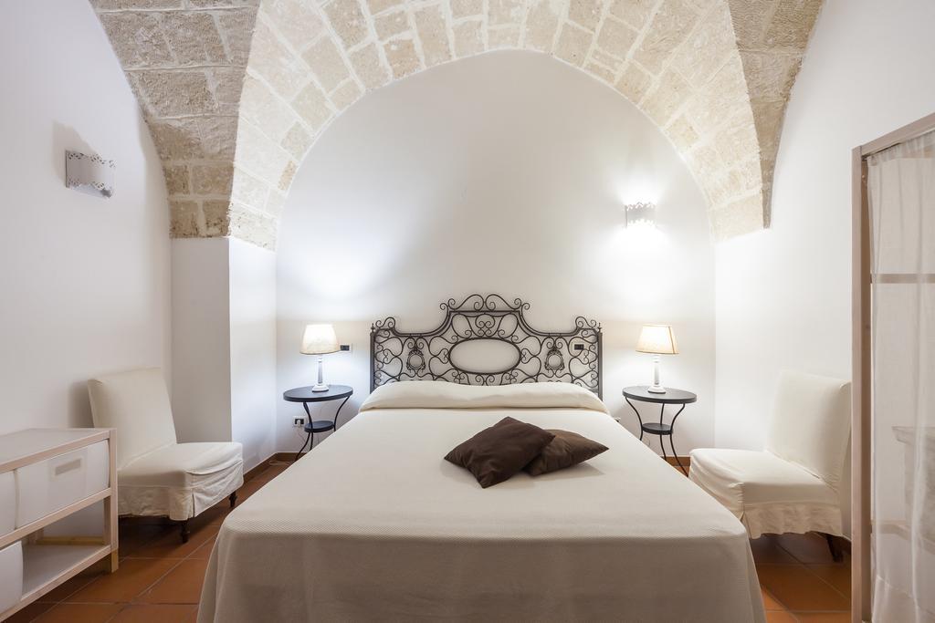 Villa Carenza Монополи Екстериор снимка
