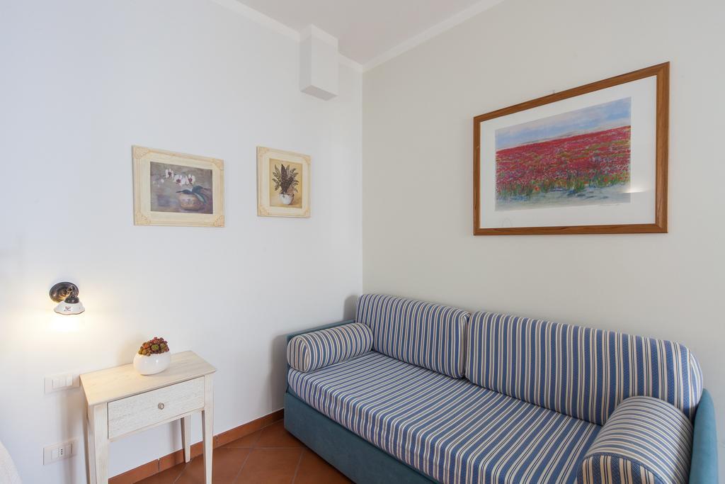 Villa Carenza Монополи Екстериор снимка