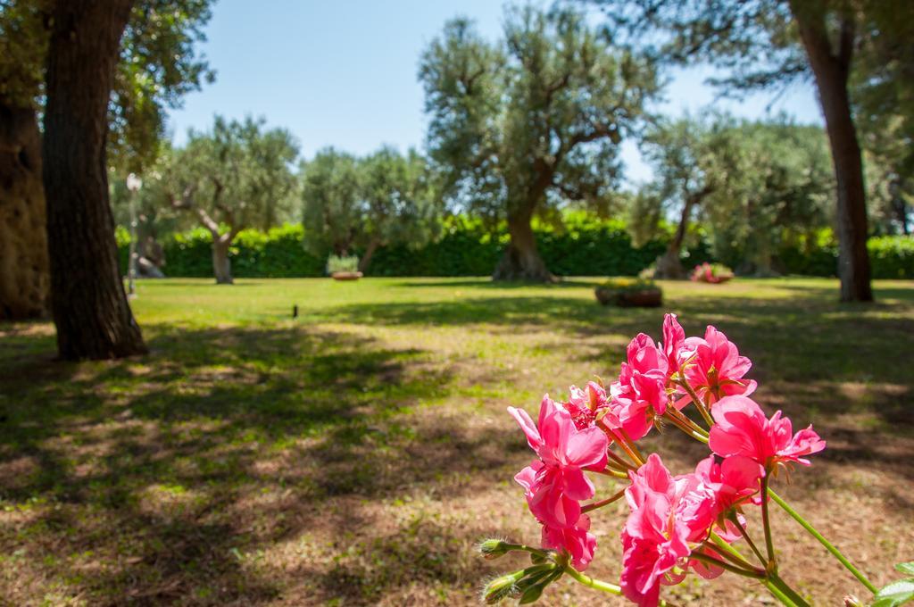 Villa Carenza Монополи Екстериор снимка
