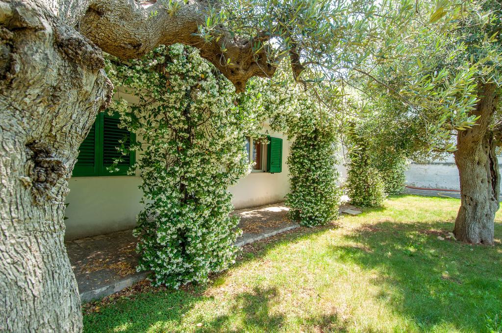 Villa Carenza Монополи Екстериор снимка