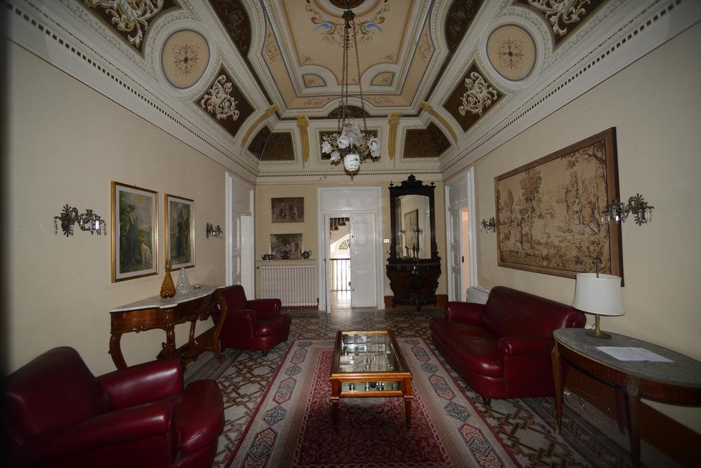 Villa Carenza Монополи Екстериор снимка